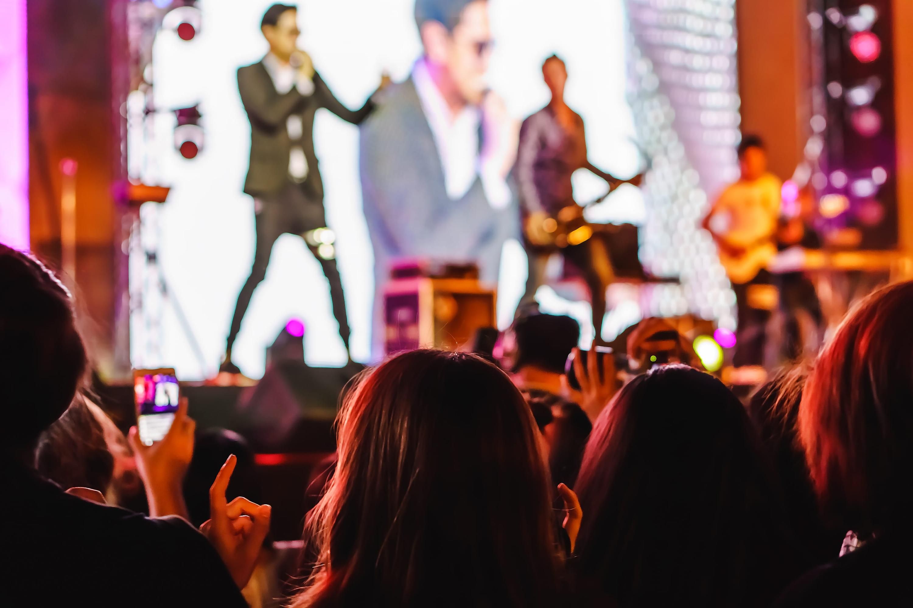 Find Top-Rated, Experienced Business Event Entertainers